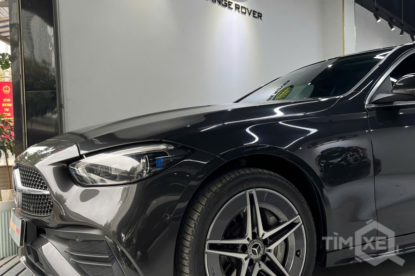 Xe Mercedes-Benz C-Class C300 AMG 2022 Màu Đen Nội Thất Đen Siêu Lướt Chính Hãng - TimXe.Net
