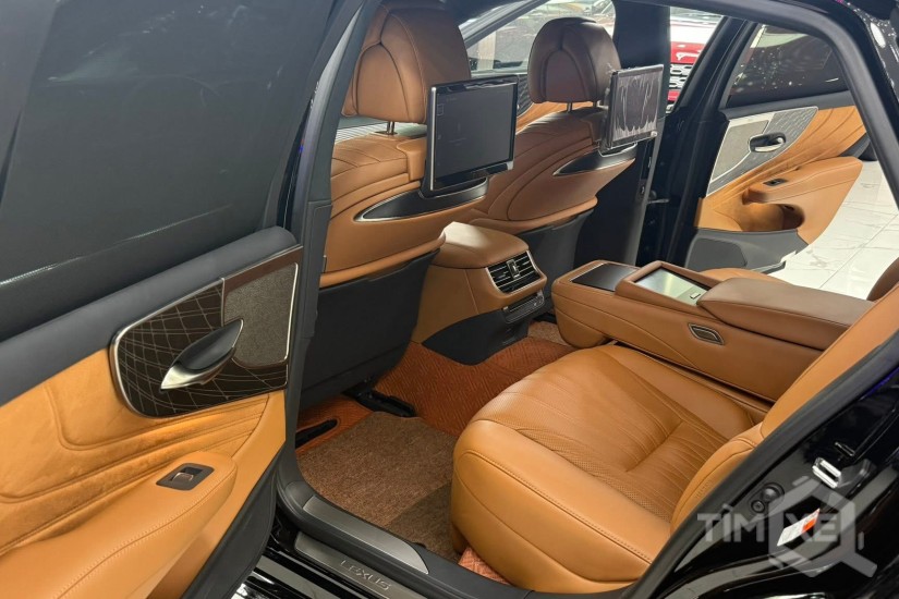 Bán Lexus LS500h sản xuất 2025 siêu lướt 600 Km, mới 99,99%. - TimXe.Net