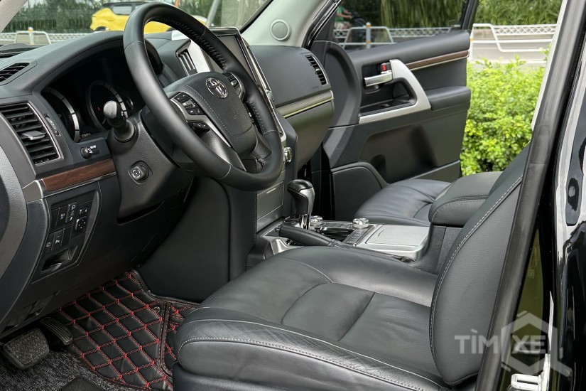 Land Cruiser 4,6 sản xuất 2020, 1 chủ, tên công ty, full lịch sử. - TimXe.Net