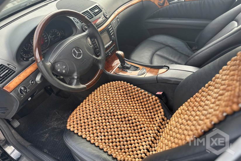 Xe Mercedes-Benz E280 Màu Đen Nội Thất Đen 2005 - TimXe.Net