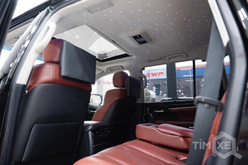 Bán Lexus LX570 nhập Mỹ, sản xuất 2020, lăn bánh 4 vạn km. - TimXe.Net