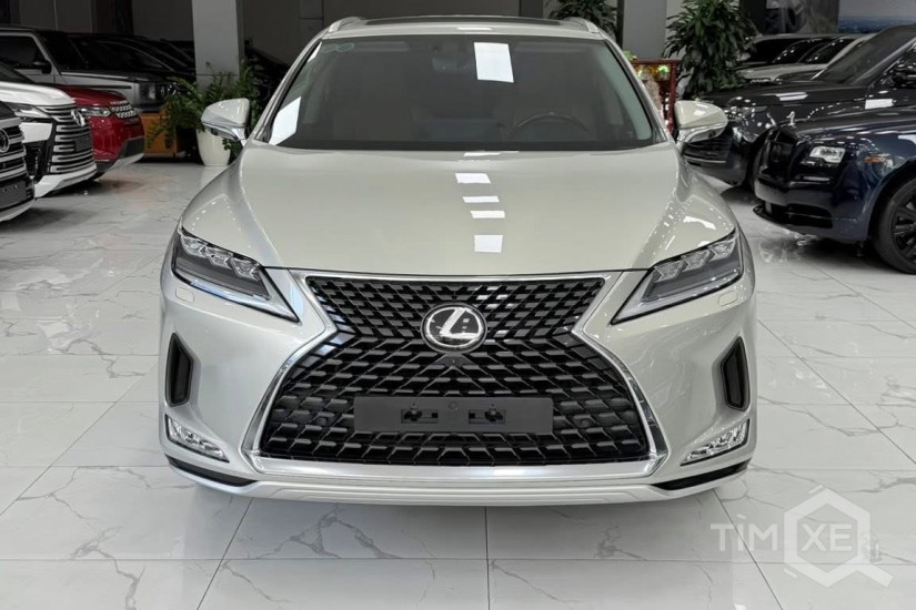 Xe vừa cập bên. Lexus RX300 sản xuất 2020, biển Hà Nội. - TimXe.Net