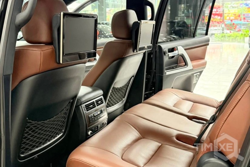 Duy nhất thị trường. Land Cruiser 5.7 nhập Mỹ 2016. Xe đi ít siêu mới. - TimXe.Net