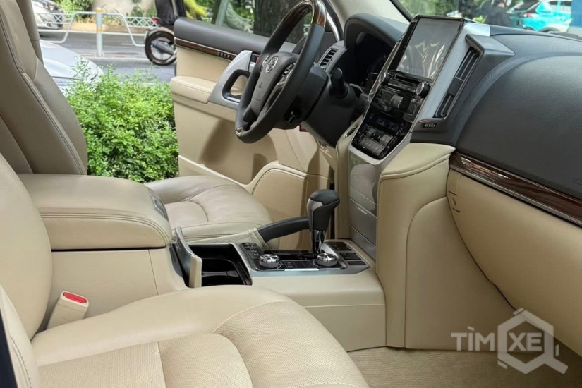 Bán Toyota Land Cruiser 4.6 V8 sản xuất 2016, 1 chủ, full lịch sử hãng - TimXe.Net
