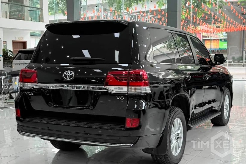 Toyota Land Cruiser 4.6 V8 sản xuất 2020, Full lịch sử hãng. - TimXe.Net