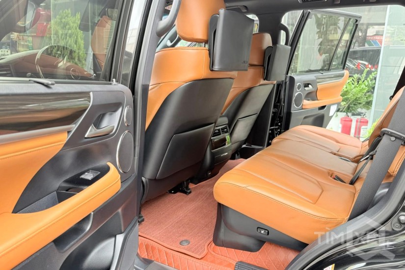 Bán Lexus LX570 Super Sport nhập Trung Đông, sản xuất 2019, 1 chủ. - TimXe.Net