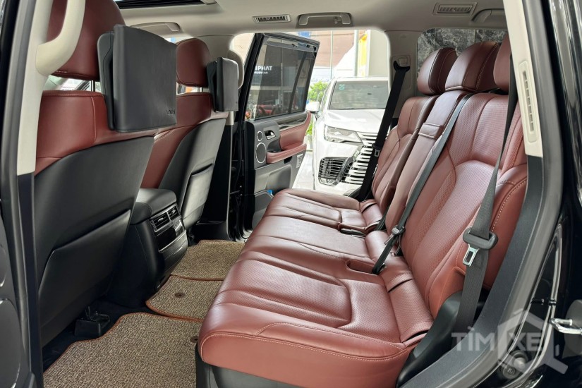 Bán Lexus LX570 sản xuất 2019, 1 chủ từ mới, tên công ty, biển Hà Nội. - TimXe.Net
