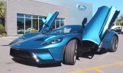 Bán siêu xe Ford GT nửa triệu USD, John Cena dính vào vụ kiện lùm xùm với Ford Bán siêu xe Ford GT nửa triệu USD, John Cena dính vào vụ kiện lùm xùm với Ford