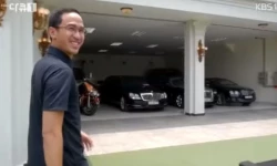 Khám phá bộ sưu tập xe hơn trăm tỷ Đồng của gia đình chồng Hà Tăng Khám phá bộ sưu tập xe hơn trăm tỷ Đồng của gia đình chồng Hà Tăng