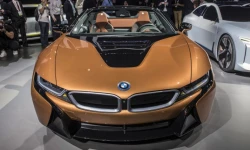 Phiên bản mui trần của xe thể thao hàng hot BMW i8 tại Việt Nam chính thức trình làng Phiên bản mui trần của xe thể thao hàng hot BMW i8 tại Việt Nam chính thức trình làng