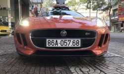 Vẻ đẹp Jaguar F-Type S màu cam độc nhất Việt Nam mang biển kiểm soát Bình Thuận trên đường phố Sài thành