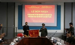 Bộ Công an trao Cờ thi đua xuất sắc cho Cục Hàng không Việt Nam