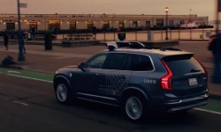 Hội đồng quản trị Uber đồng ý hạn chế quyền lực của CEO