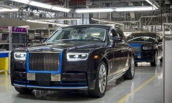 Rolls-Royce Phantom 2018 đầu tiên xuất xưởng sẽ được quyên góp cho quỹ từ thiện