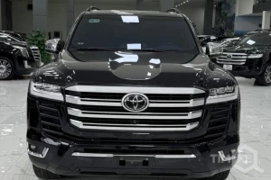 Bán Toyota Land Cruiser LC300 sản xuất 2023, 1 chủ. TimXe.Net