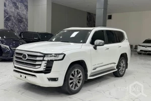 Bán Land Cruiser LC300 sản xuất 2023, chạy lướt 2 vạn Km cực mới. TimXe.Net