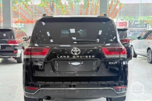 Bán Toyota Land Cruiser LC300 sản xuất 2023. xe cực mới. TimXe.Net