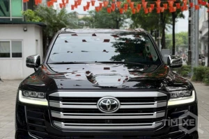 Land Cruiser LC300 sản xuất 2026 siêu lướt. TimXe.Net