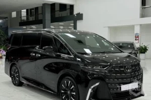 Bán Toyota Alphard sản xuất 2024 siêu lướt, 1 chủ Hà Nội. TimXe.Net