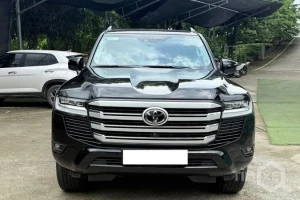 Bán Toyota Land Cruiser LC300 sản xuất 2024 siêu lướt. TimXe.Net