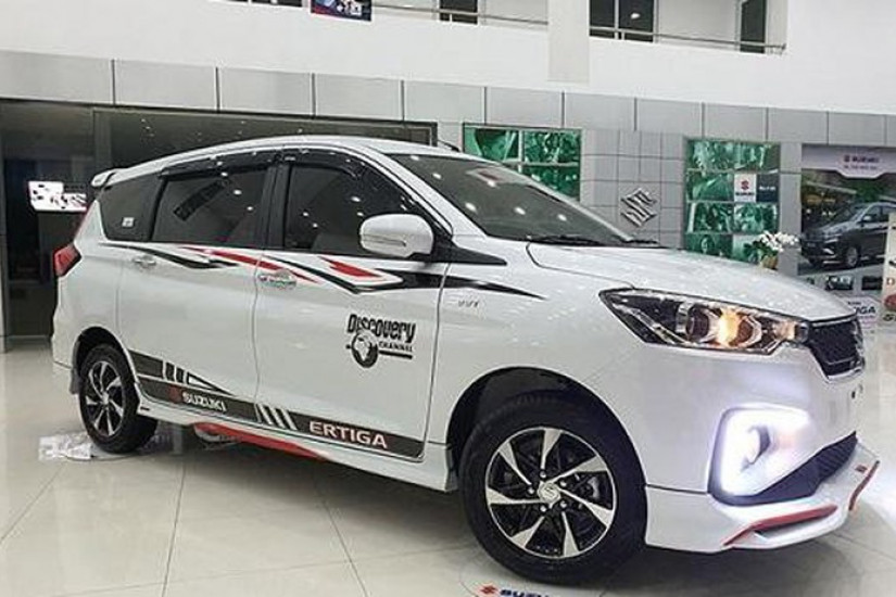 XE HOT (22/3): Chevrolet Colorado giảm giá 'kịch sàn', những mẫu xe 7 chỗ đáng mua tại Việt Nam