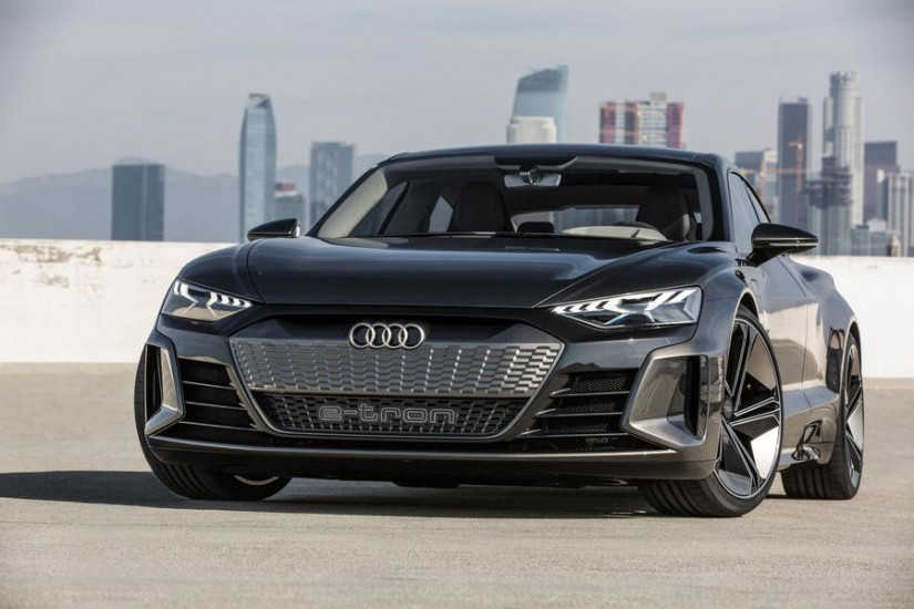 Timxe.net - Audi e-Tron GT trình làng tại Los Angeles, chính thức làm đối thủ của Tesla Model S