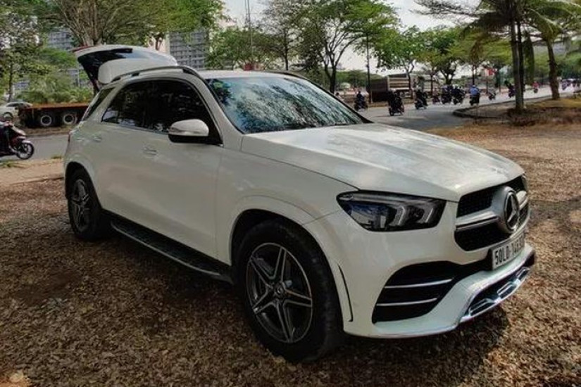 Đại lý Mercedes-Benz xả kho xe trưng bày và chạy thử - Rẻ hơn mua mới hàng trăm triệu đồng