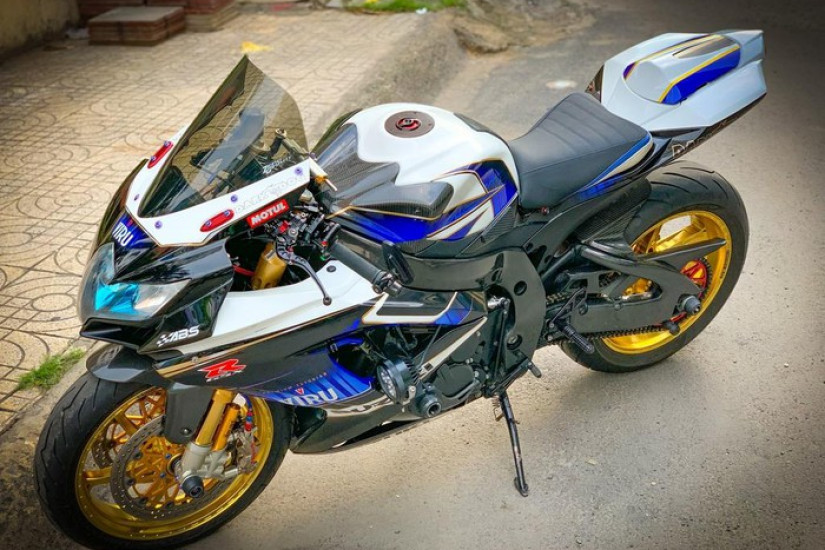 Suzuki GSX-R750 với gói độ nửa tỷ đồng tại TP.HCM