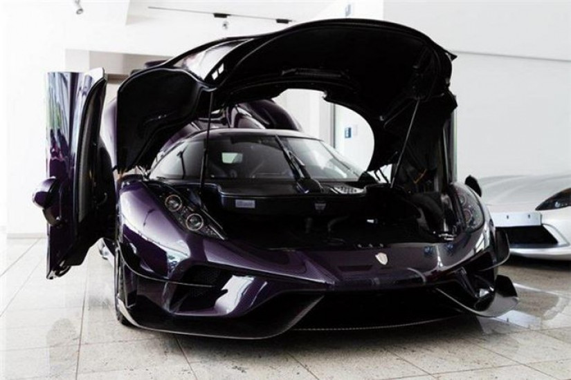 Koenigsegg Regera phủ carbon 'hàng hiếm', giá hơn 69,8 tỷ đồng