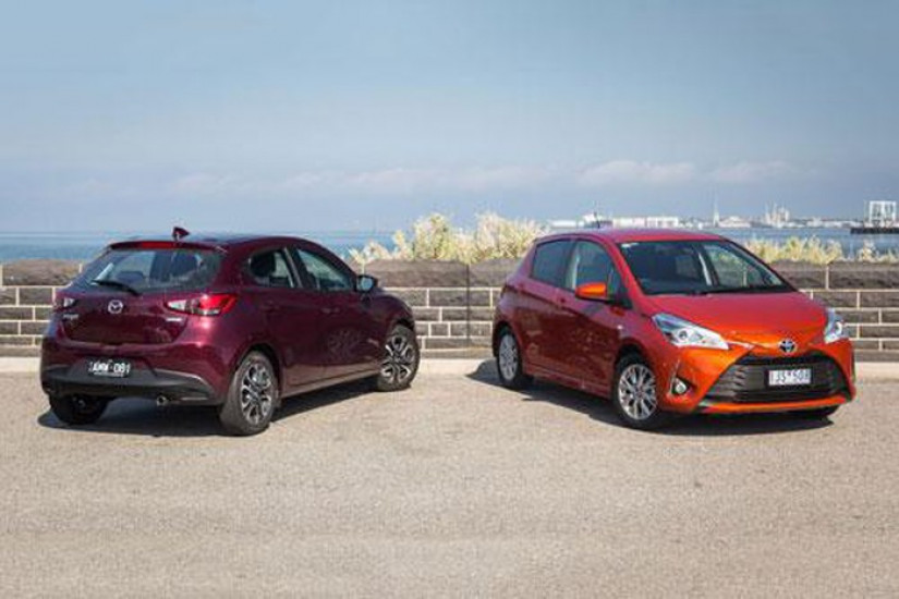 Mua xe gia đình cỡ nhỏ, chọn Mada2 hay Toyota Yaris