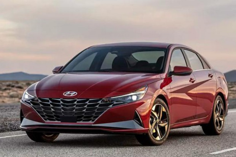 Hyundai Elantra 2021 chính thức ra mắt thị trường với mức giá 300 triệu
