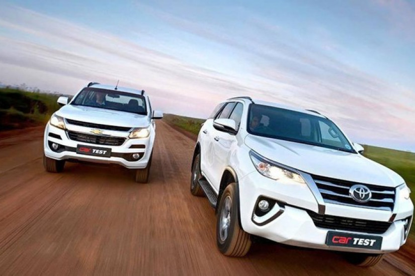 Chevrolet Trailblazer giảm giá trăm triệu vẫn bị Toyota Fortuner bỏ xa