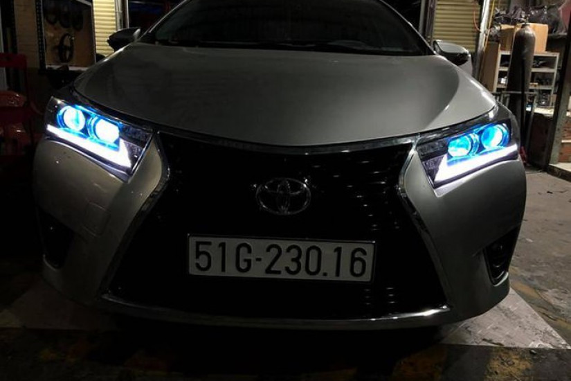 Toyota Corolla Altis đời cũ độ theo phong cách Lexus