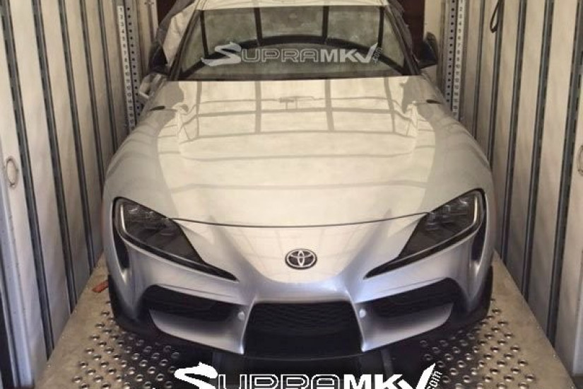 Xe thể thao Toyota Supra 2020 lần đầu tiên "hiện nguyên hình"