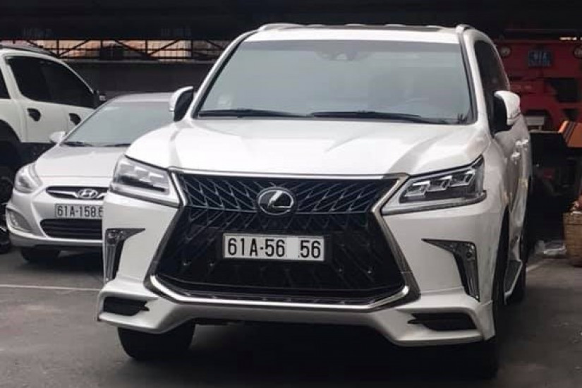 Lexus LX570 Super Sport 2018 thứ 3 ra "hộ khẩu" tại Bình Dương mang biển cặp 56 đẹp mắt