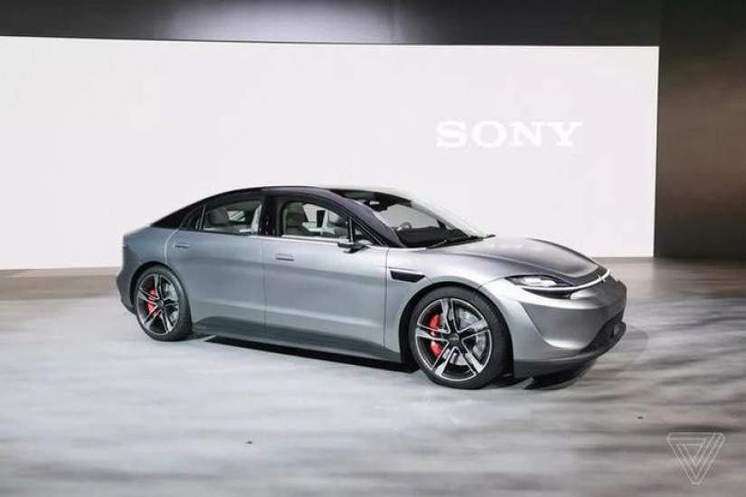 Sony gây bất ngờ lớn với xe điện Vision-S, toàn trang bị đỉnh cao tại CES 2020