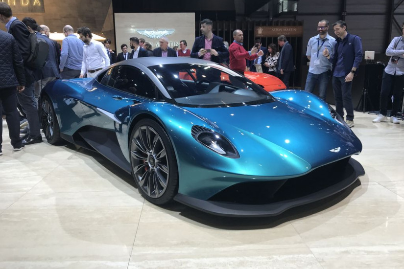 Aston Martin Vanquish Vision phiên bản “giá rẻ” của Valkyrie và 003
