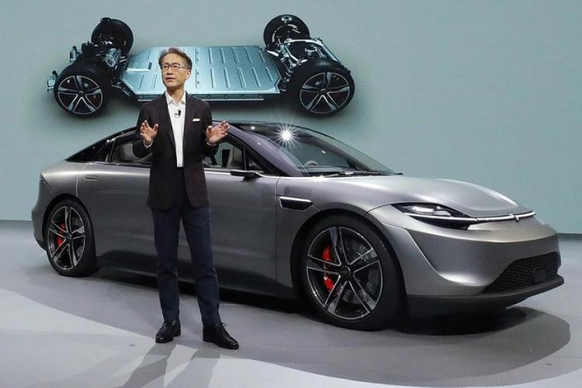 Sony bất ngờ vén màn 'xế hộp' Vision-S hoàn toàn mới