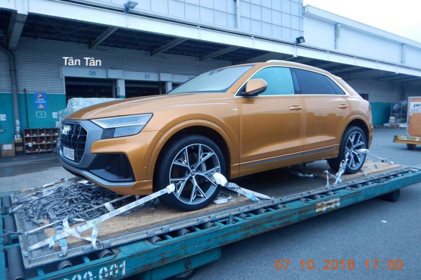 Timxe.net - SUV hạng sang Audi Q8 2019 bất ngờ cập bến Việt Nam