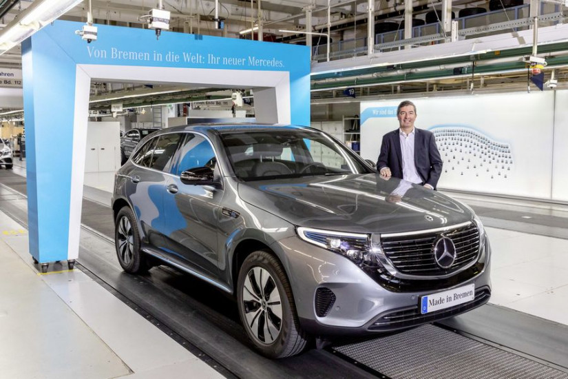 Timxe.net - Crossover điện Mercedes-Benz EQC 400 rẻ hơn 223 triệu VNĐ so với đối thủ Audi E-Tron
