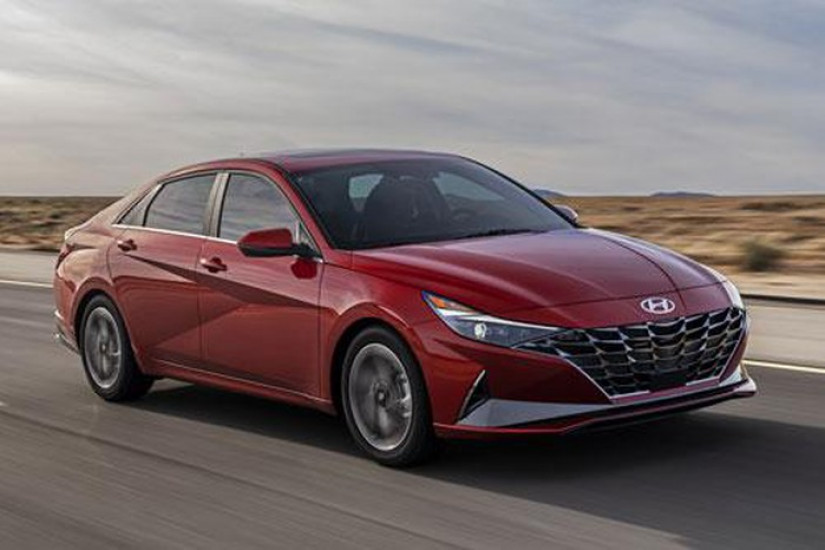 Hyundai Elantra 2021 ra mắt: 'Lột xác', siêu tiết kiệm xăng, đe dọa Mazda3, Toyota Corolla, Honda Civic