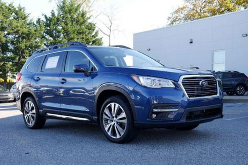 SUV 7 chỗ động cơ tăng áp, giá hơn 900 triệu, so kè với Hyundai Santa Fe