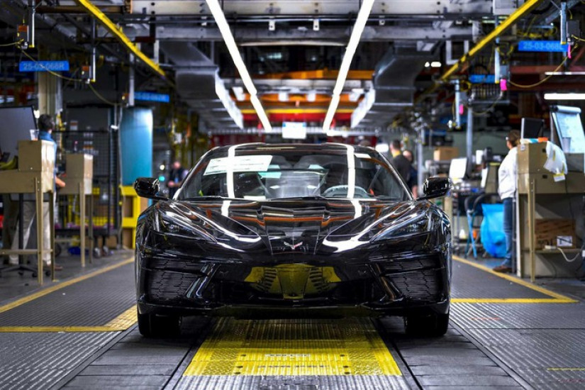 Chevrolet bắt đầu sản xuất Corvette Stingray (C8) thương mại