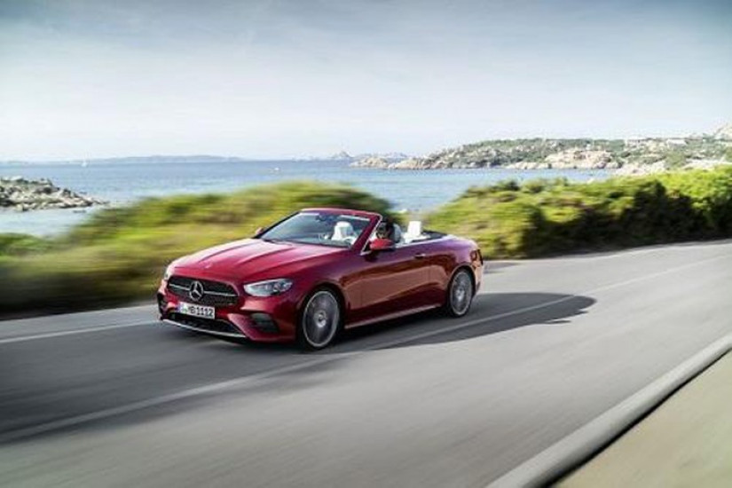 Mercedes-Benz E-Class Coupé và Cabriolet chính thức trình làng, sở hữu nhiều công nghệ, động cơ mới