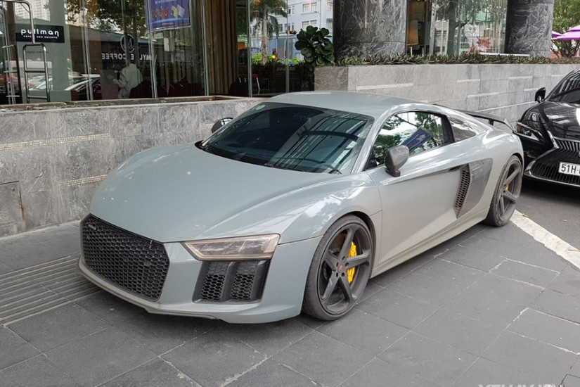 Timxe.net - TP.HCM: Chạm mặt siêu phẩm Audi R8 "phủi bụi" nhưng vẫn tuyệt đẹp trên phố