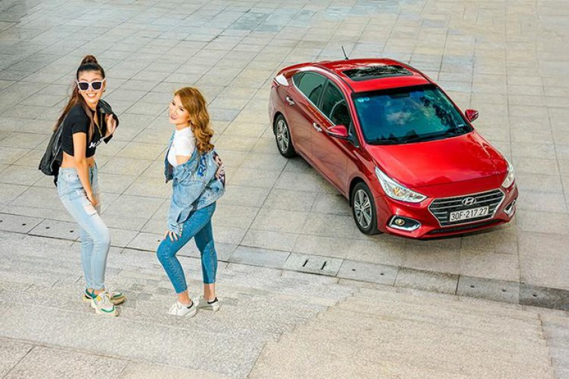 Hyundai Accent từ 425 triệu đồng đọ dáng chân dài Việt