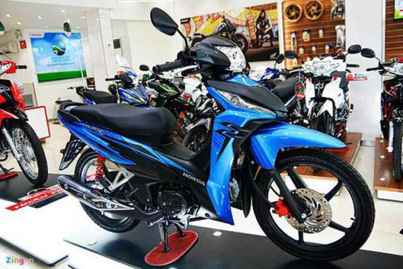 Cận cảnh Honda Wave RSX màu xanh đen, giá 24,69 triệu đồng ở Việt Nam