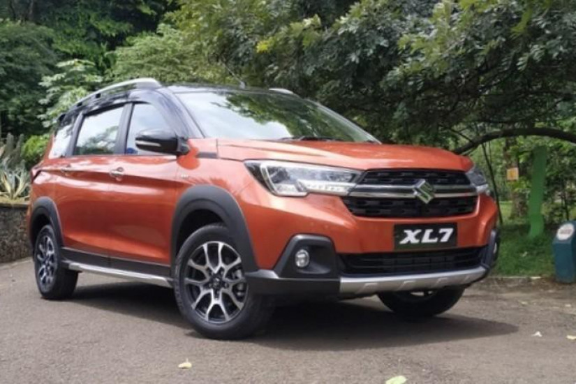 MPV giá rẻ Suzuki XL7 giá chỉ 368 triệu đồng, cạnh tranh Mitsubishi Xpander
