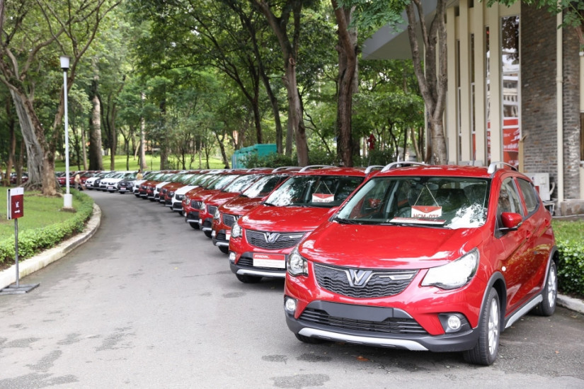 Khách mua VinFast Fadil được nhận thêm ốp chắn bùn vào tháng 7/2019