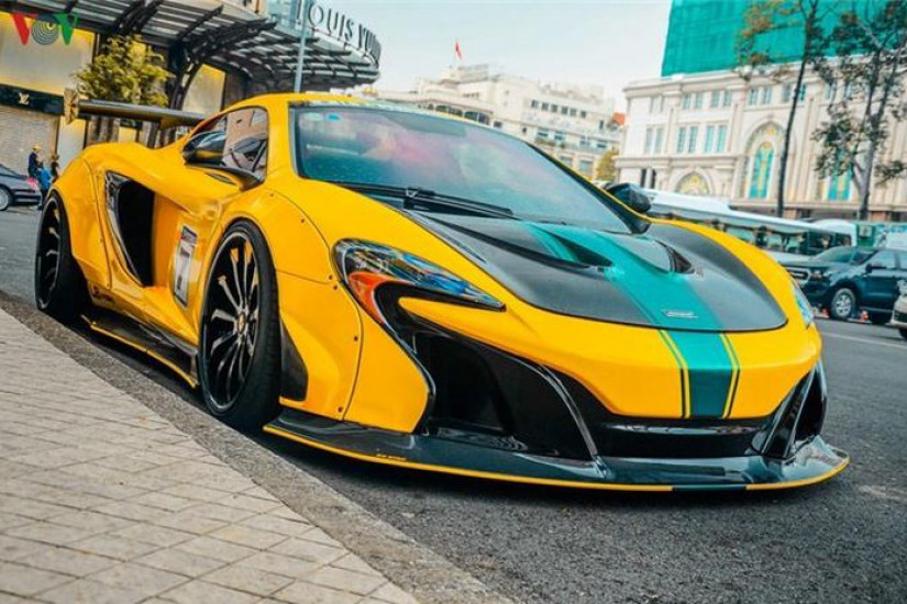 Mclaren 650S Liberty Walk thứ 2 ở Việt Nam thả dáng giữa Sài thành